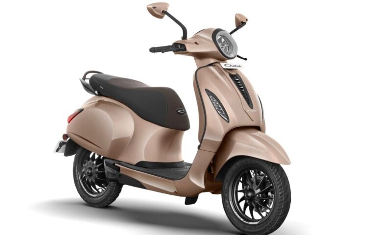 Bajaj Chetak Creates a Sensation Becomes India's No 1 Electric Scooter in March 2025
